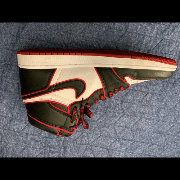 Air Jordan 1 retro high bloodlines